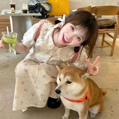窃窃私语